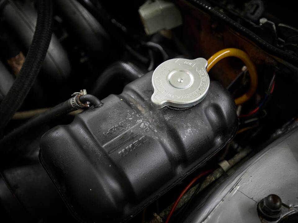 Image 93/100 of BMW 3.0 CSi (1973)