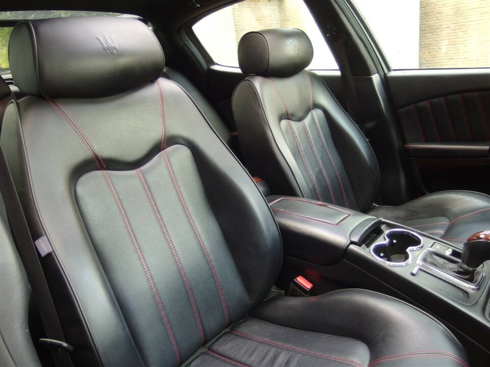 Bild 54/98 von Maserati Quattroporte S 4.7 (2010)
