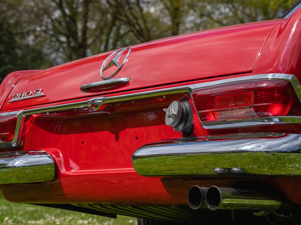 Afbeelding 10/64 van Mercedes-Benz 280 SL (1969)