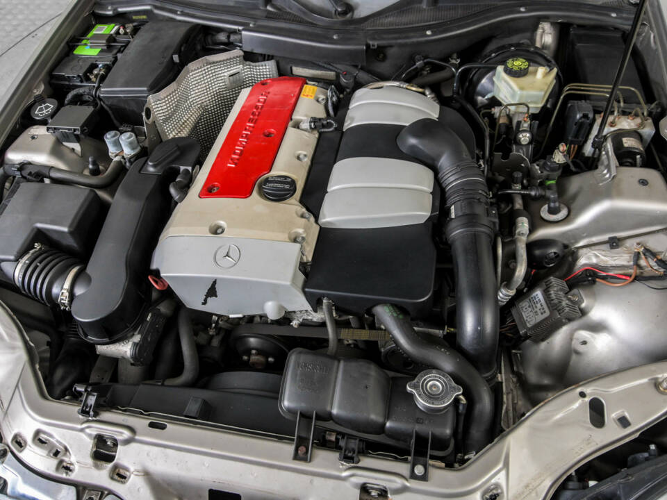 Image 37/50 of Mercedes-Benz SLK 200 Kompressor (2002)