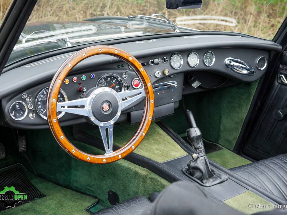 Image 7/44 de HMC Mk IV (1998)