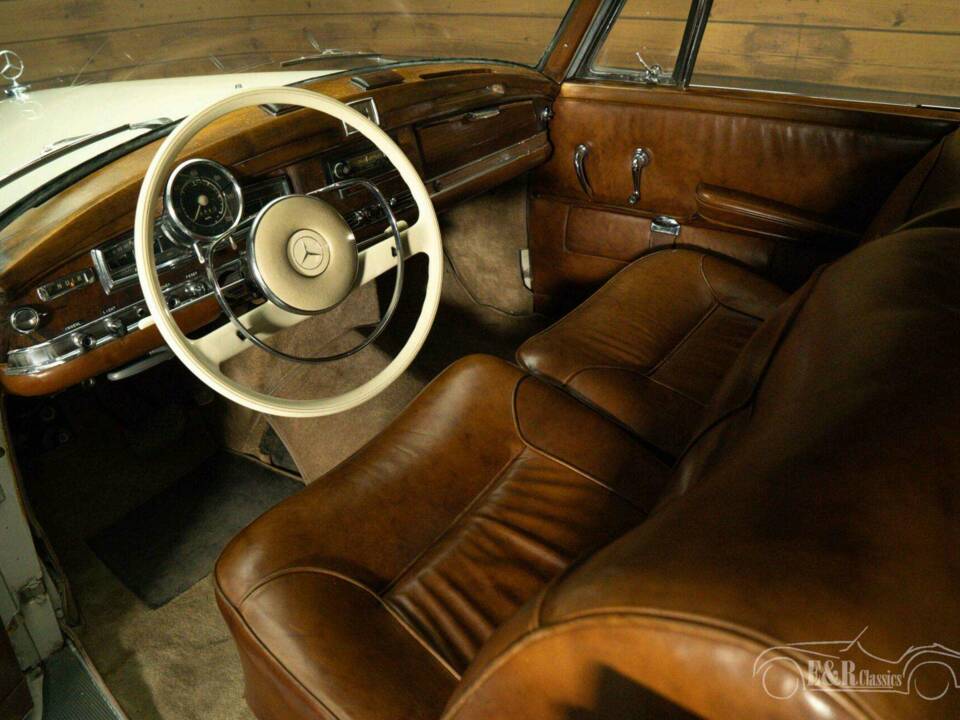 Immagine 10/19 di Mercedes-Benz 300 SE (1961)