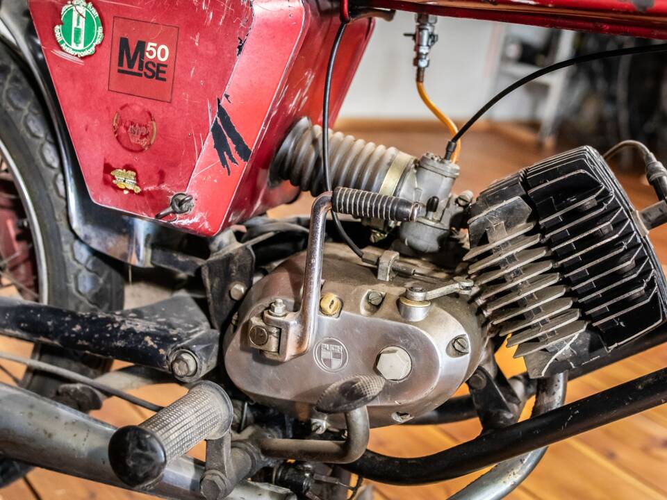 Image 5/11 de Puch M 50 SE (1971)