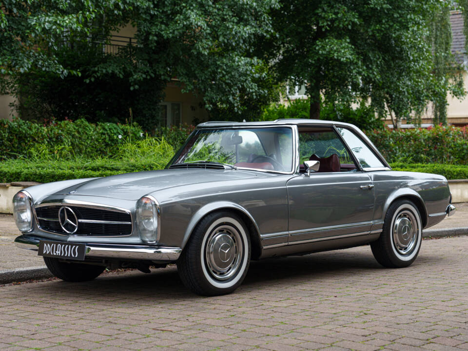 Imagen 1/21 de Mercedes-Benz 280 SL (1970)