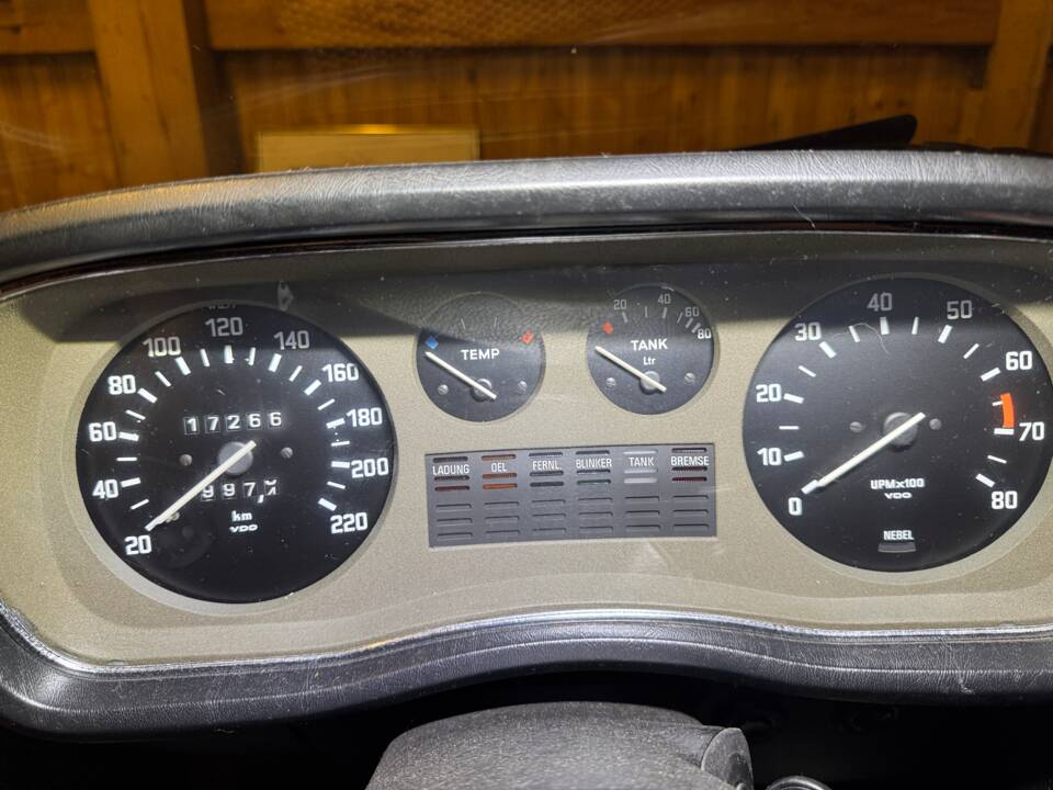 Bild 28/29 von BMW 2500 (1977)