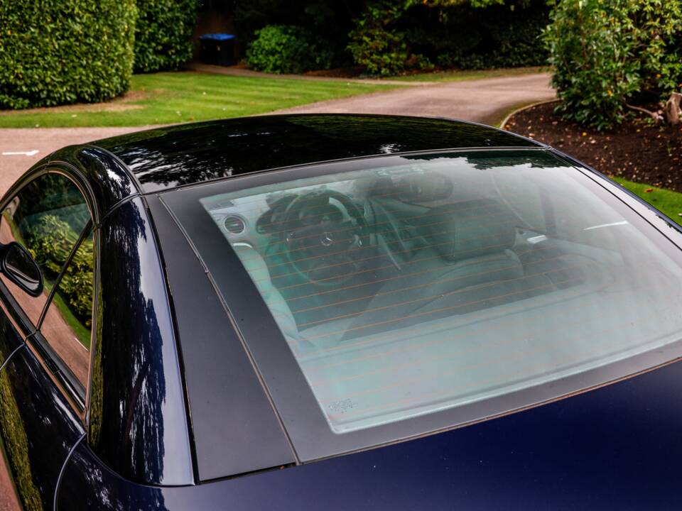 Image 9/41 of Mercedes-Benz SL 55 AMG (2003)