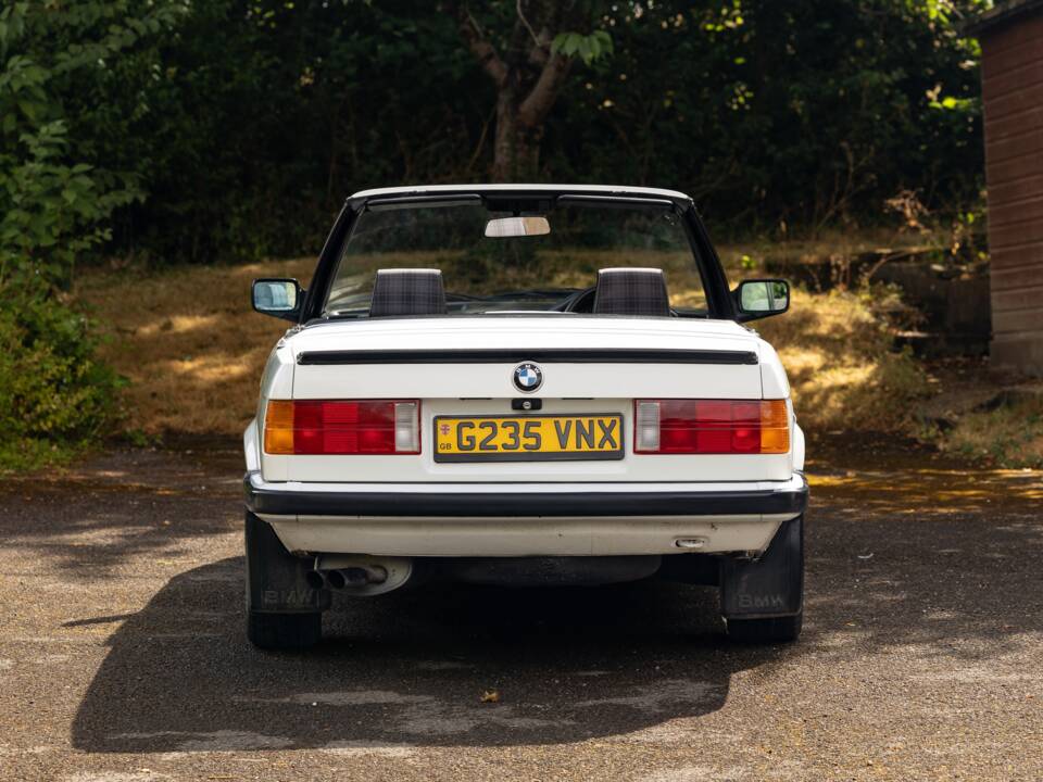 Afbeelding 11/48 van BMW 325i (1990)