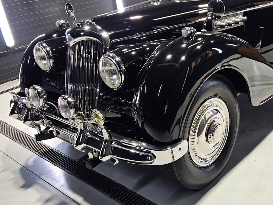 Bild 2/11 von Riley 2.5 Litre RMC (1950)