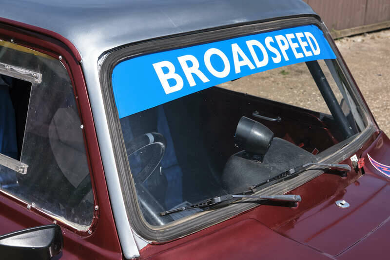 Image 38/50 of Ford Anglia (1965)