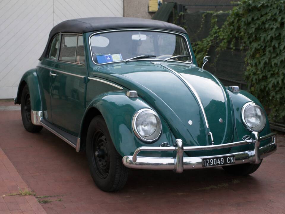 Image 72/81 of Volkswagen Beetle 1200 (1965)