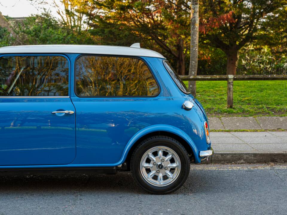 Imagen 12/28 de Rover Mini 1.3i (1995)