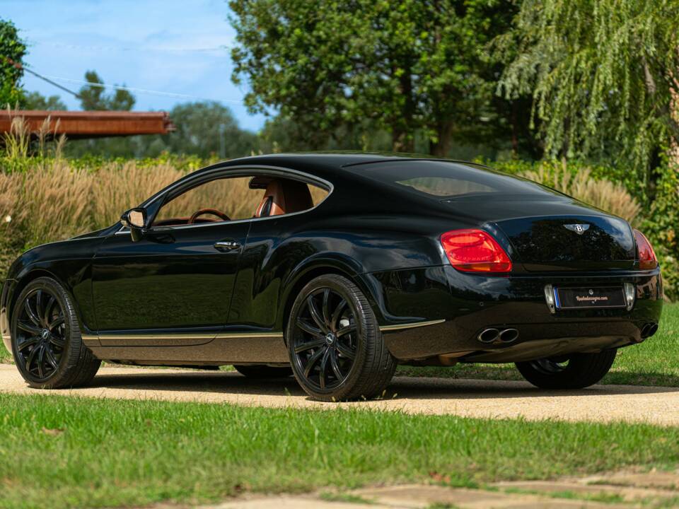 Image 7/50 of Bentley Continental GT (2004)