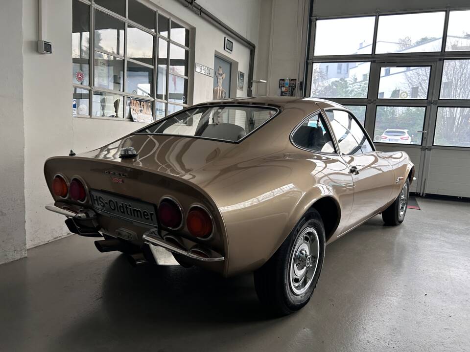 Image 7/35 of Opel GT 1900 (1970)