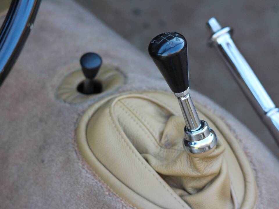 Image 10/15 of Jaguar XK 150 3.4 S OTS (1959)