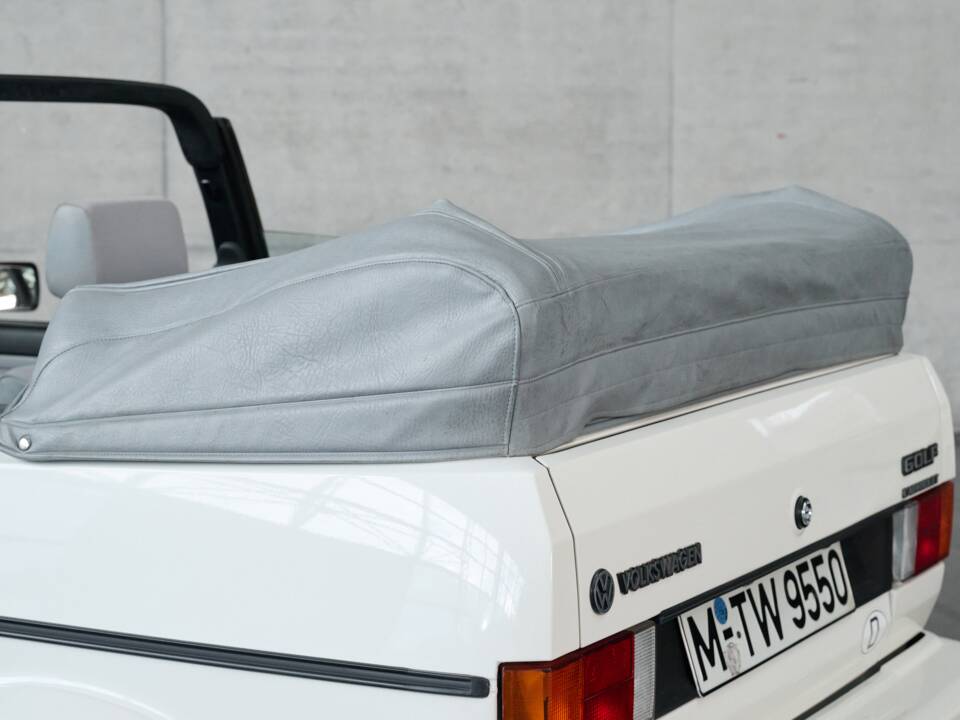 Image 15/50 of Volkswagen Golf Mk I Convertible 1.8 (1989)