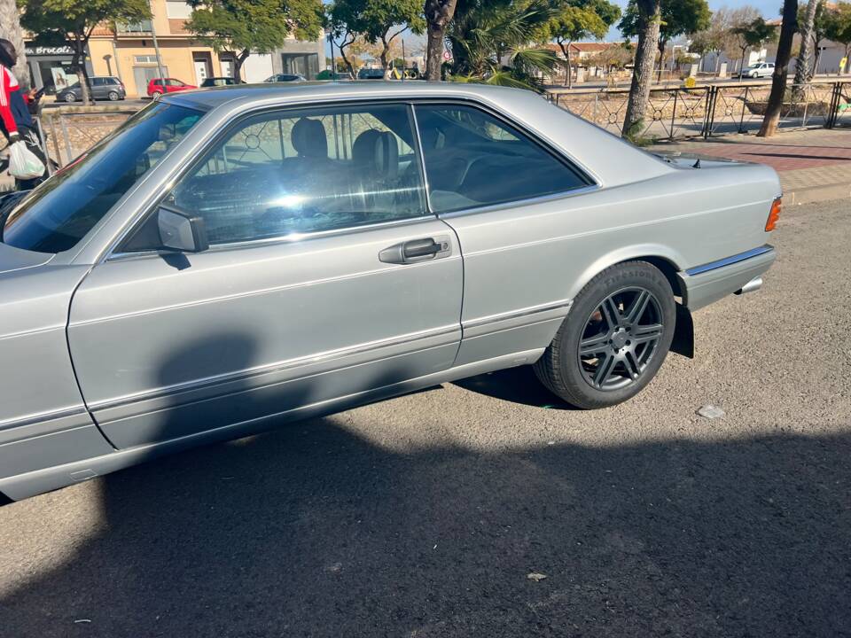 Image 69/77 of Mercedes-Benz 380 SEC (1982)