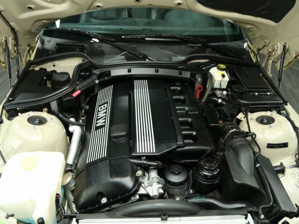 Bild 26/30 von BMW Z3 2.2i (2002)