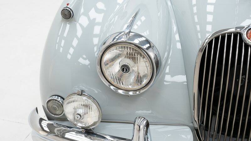 Image 10/15 of Jaguar XK 150 3.8 SE DHC (1961)