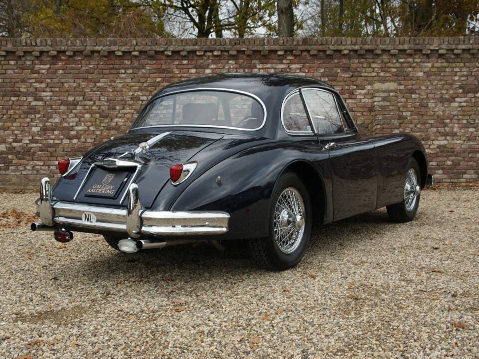 Image 2/50 of Jaguar XK 150 3.4 S FHC (1959)