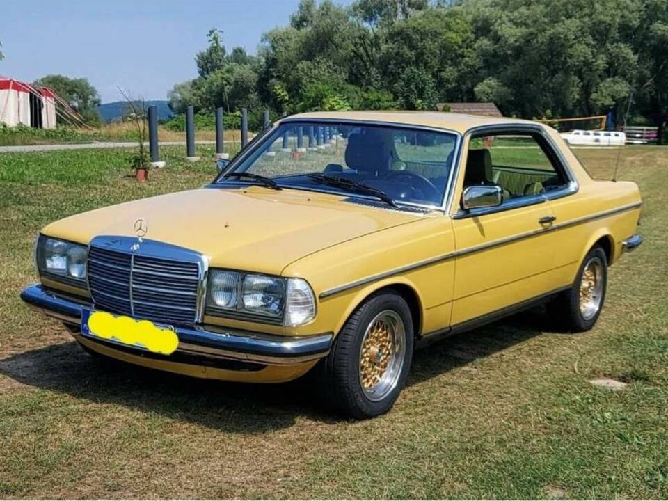 Bild 6/8 von Mercedes-Benz 280 CE (1980)