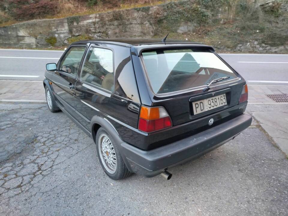 Image 5/7 of Volkswagen Golf Mk II GTi 1.8 (1988)