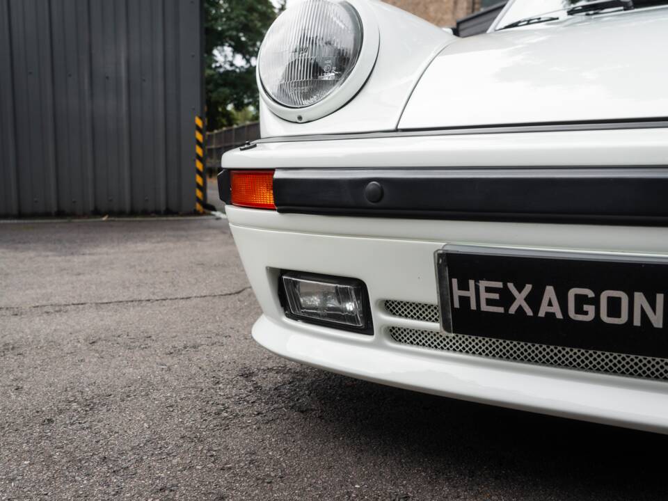 Image 48/50 of Porsche 911 Turbo LE (1989)