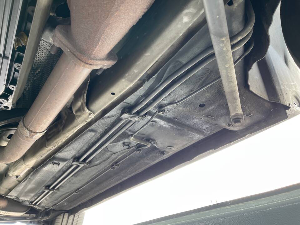 Afbeelding 23/49 van Jaguar XK8 4.2 (2004)