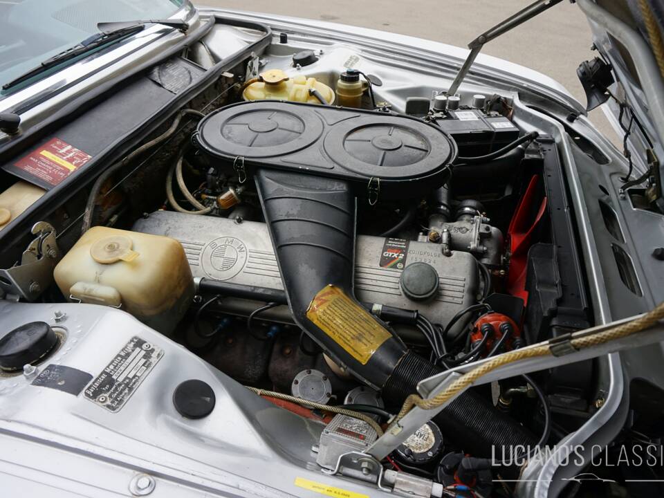 Immagine 59/76 di BMW 3,3 L (1975)