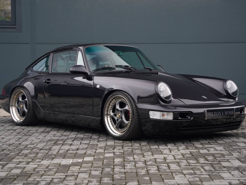 Bild 1/50 von Porsche 911 Carrera 4 (1990)