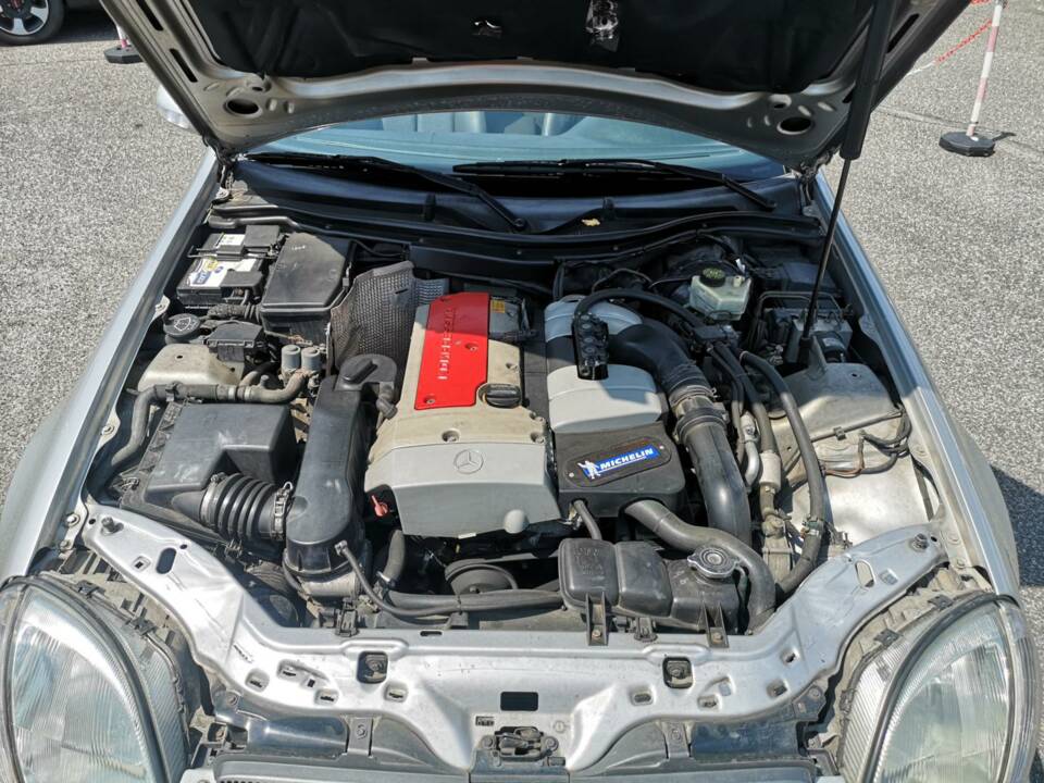 Imagen 31/38 de Mercedes-Benz SLK 200 Kompressor (2002)