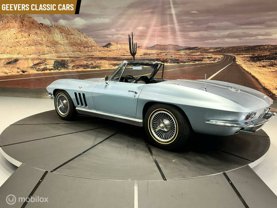 Image 10/33 of Chevrolet Corvette Sting Ray Convertible (1966)