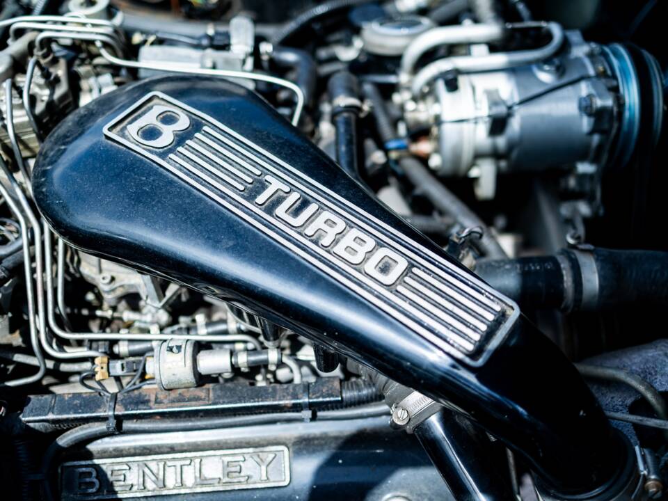 Bild 22/45 von Bentley Turbo R (1988)