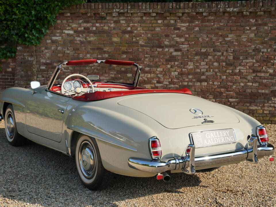 Image 30/50 of Mercedes-Benz 190 SL (1962)
