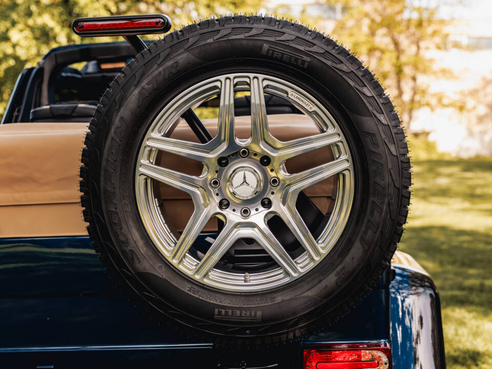 Image 19/99 of Mercedes-Benz Maybach G 650 Landaulet (2018)