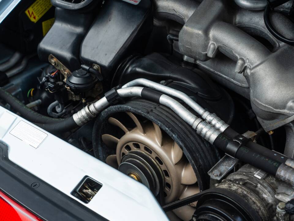 Image 15/60 of Porsche 911 Targa (1996)
