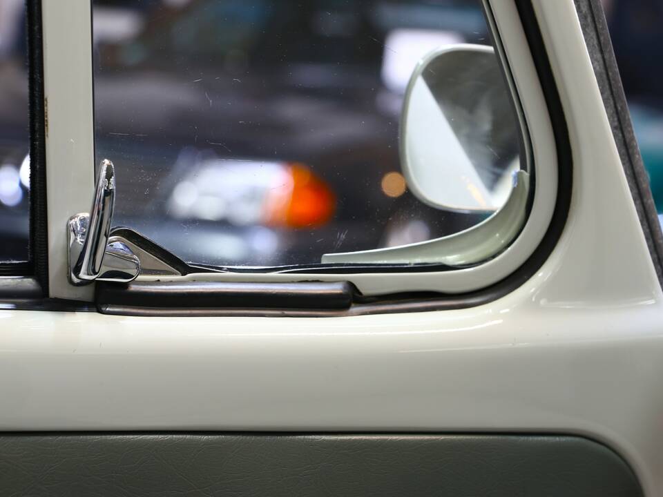 Image 25/39 of Volkswagen Escarabajo 1200 A (1965)