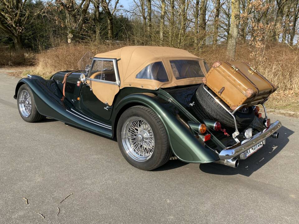 Image 3/65 of Morgan Plus 8 (1994)