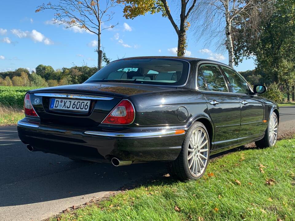 Bild 6/17 von Jaguar XJR Super V8 (2003)