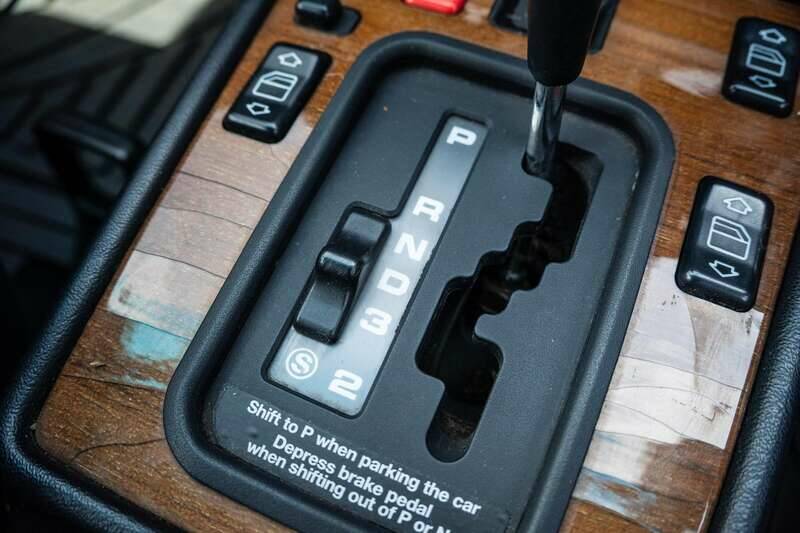 Image 47/50 of Mercedes-Benz 190 E 2.5-16 (1991)