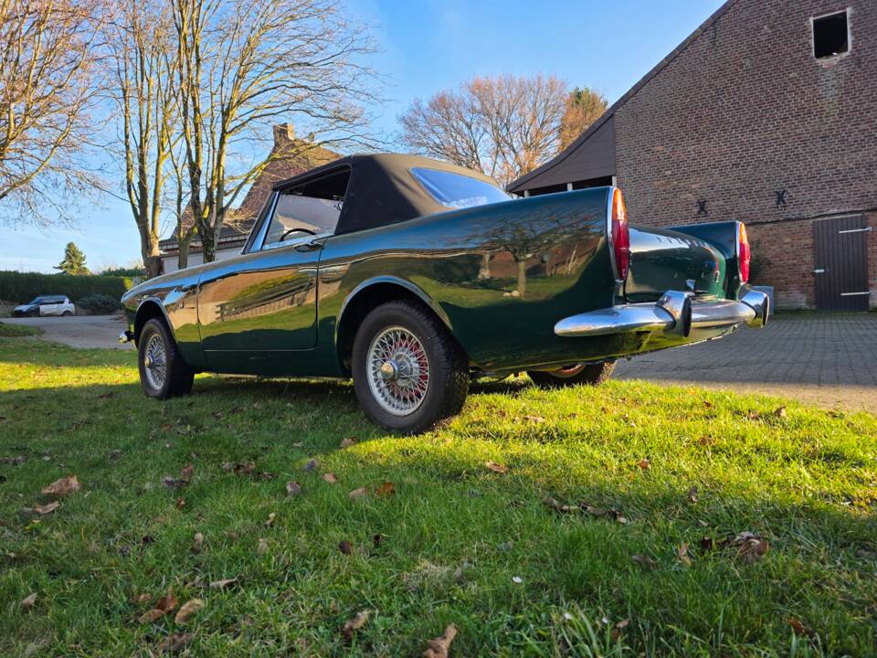 Image 25/42 of Sunbeam Alpine Mk IV (1964)