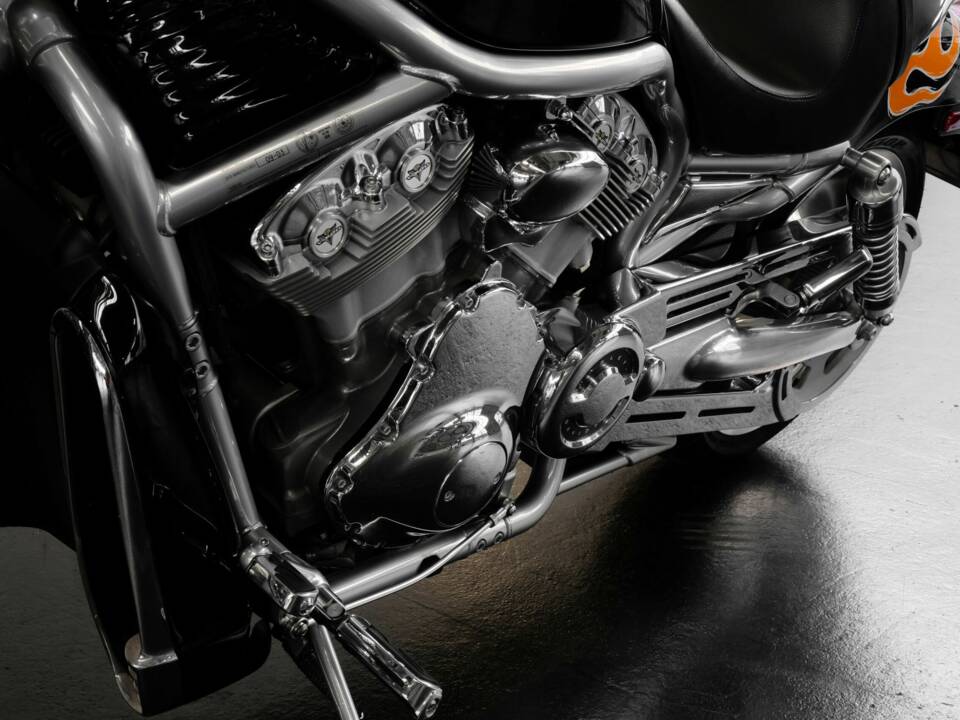 Immagine 9/18 di Harley-Davidson DUMMY (2004)