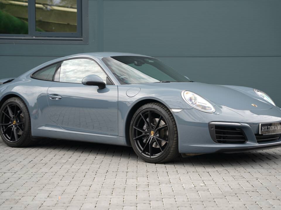 Image 1/50 of Porsche 911 Carrera (2016)