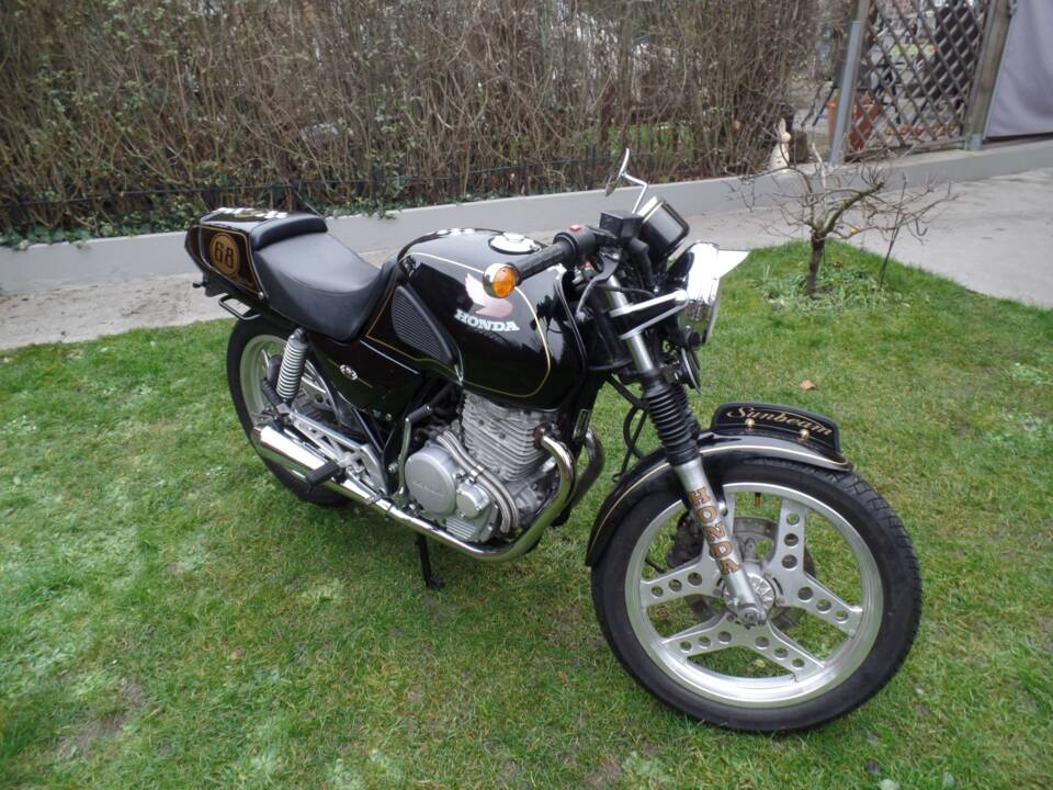 Image 2/7 of Honda XBR 500 (1988)