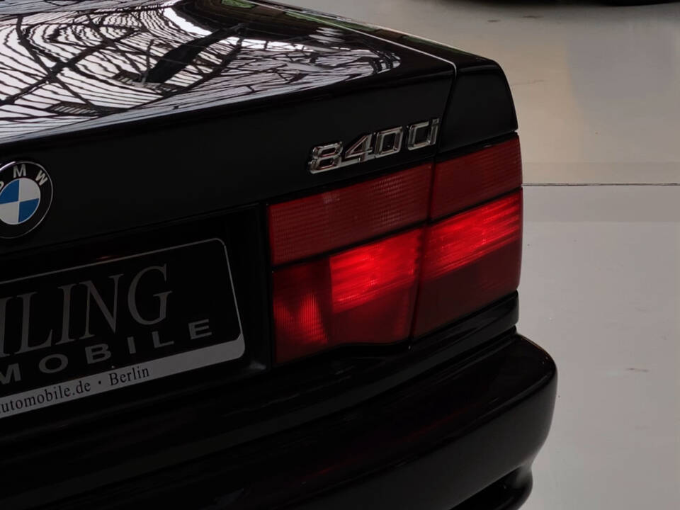 Image 3/8 de BMW 840Ci (1993)