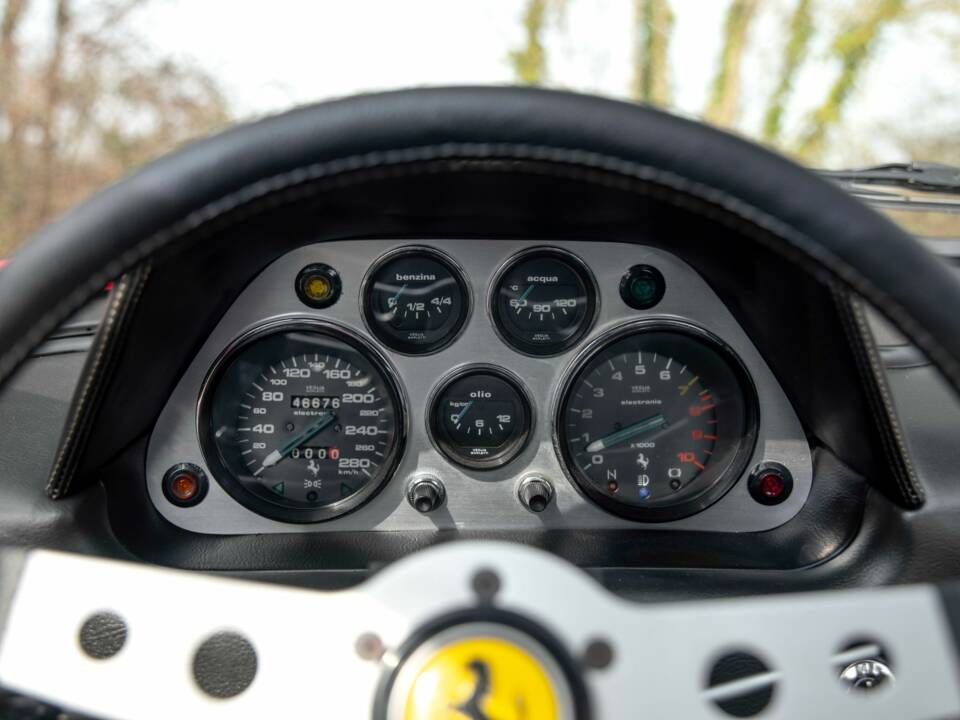 Image 37/42 of Ferrari 308 GTB (1976)