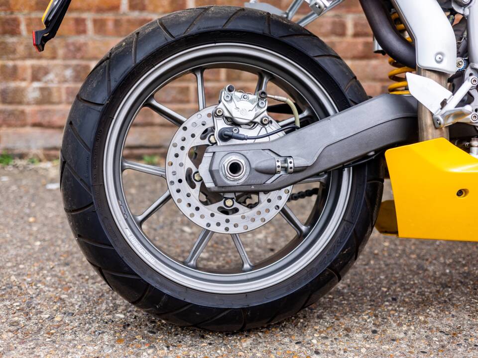 Immagine 14/30 di Ducati DUMMY (2004)
