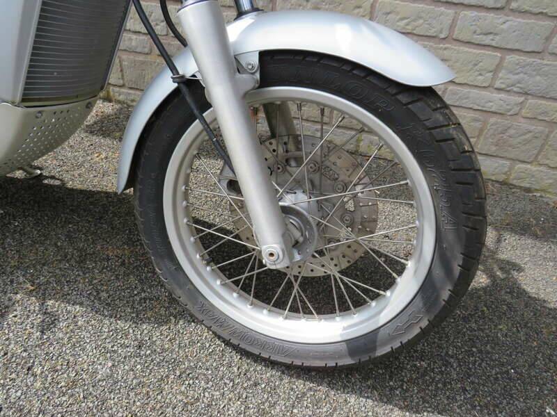 Bild 28/41 von Aprilia Moto 6.5 (2000)