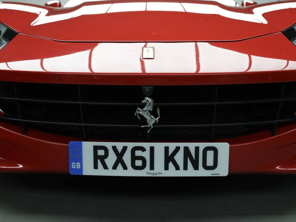 Immagine 44/50 di Ferrari FF (2011)