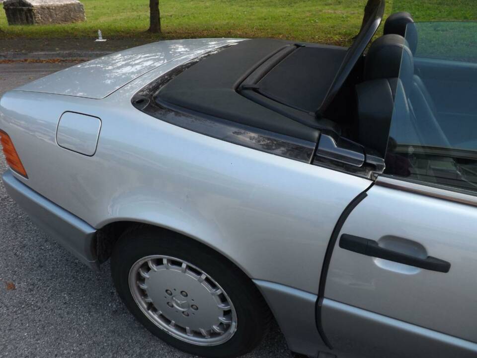 Image 41/50 de Mercedes-Benz SL 280 (1995)