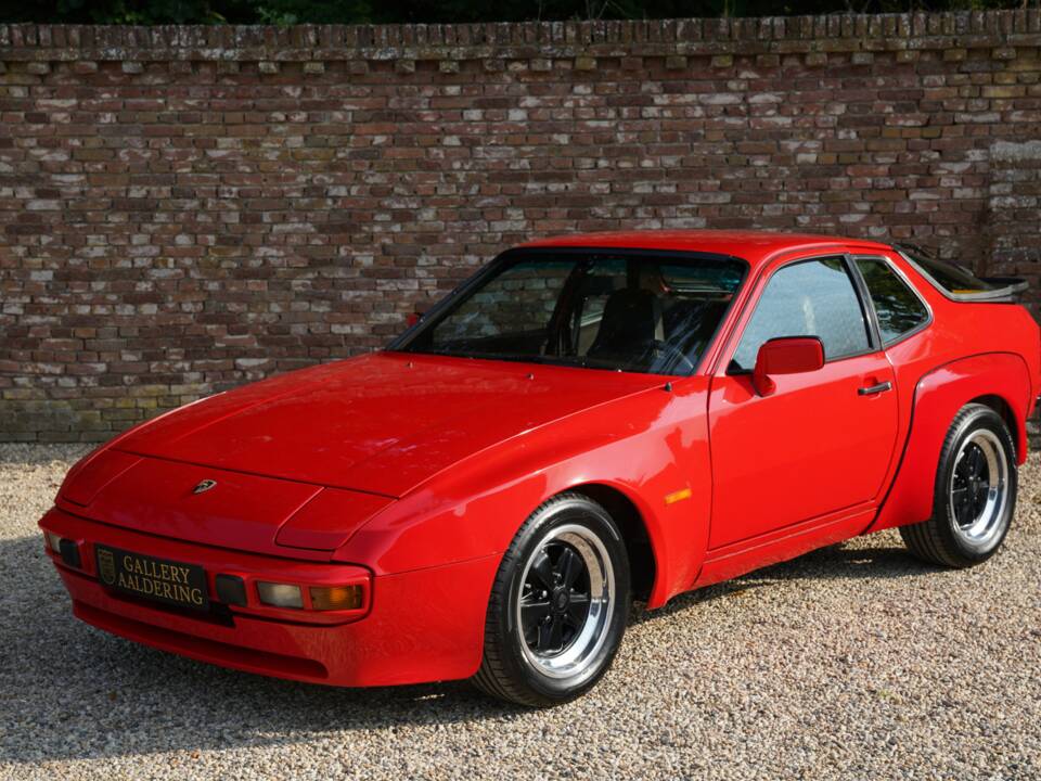 Image 7/50 de Porsche 924 S (1981)